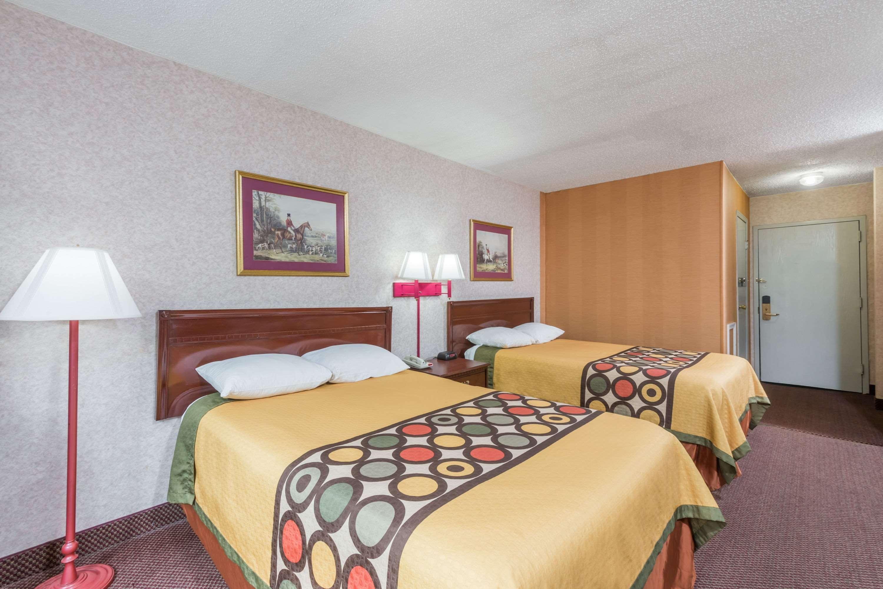 ซูเปอร์ 8 บาย วินด์แฮม แฮนค็อก แมริแลนด์ Motel Hancock ภายนอก รูปภาพ